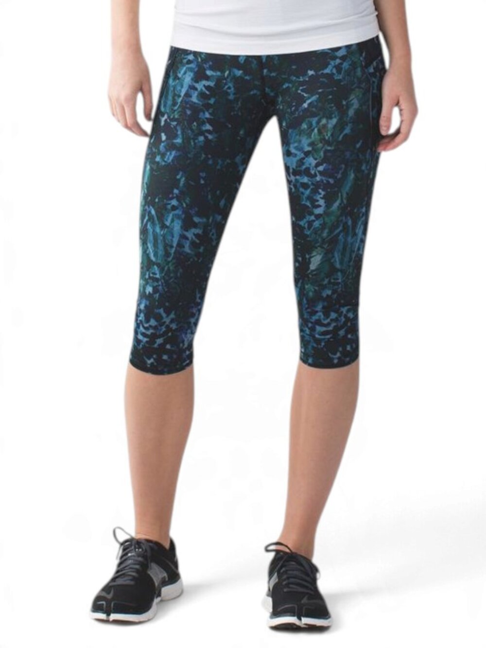 Lululemon Run Top Speed Crop Full-On Luxtreme Floral Backdrop Blue Denim Multi